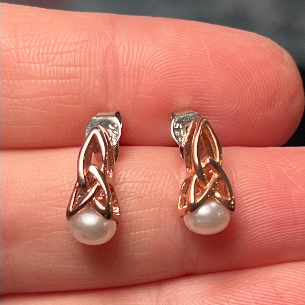 Beautiful Rose 14k Gold Plated Sterling Silver Celtic Knot Pearl Stud Earrings